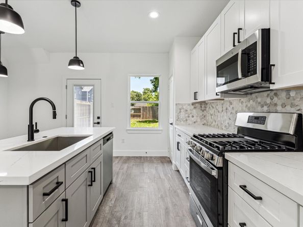 990-992 Marjorie Street, Houston TX 77088