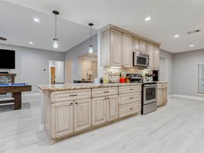 13703 Lynnwood Lane, Sugar Land TX 77498