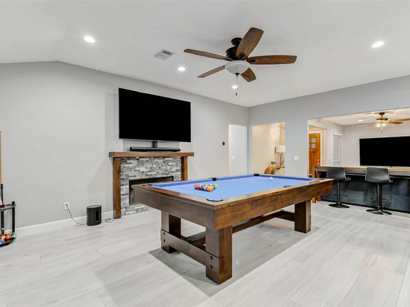 13703 Lynnwood Lane, Sugar Land TX 77498
