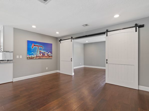 2102 Lazybrook Drive, Houston TX 77008