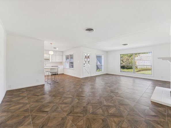 2202 De Milo Drive, Houston TX 77018