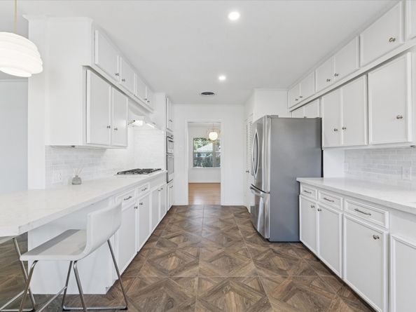 2202 De Milo Drive, Houston TX 77018