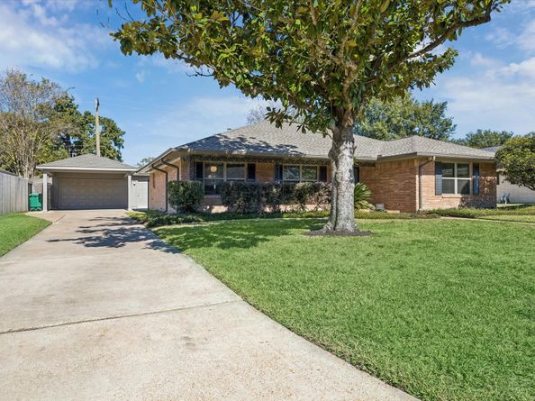 2202 De Milo Drive, Houston TX 77018
