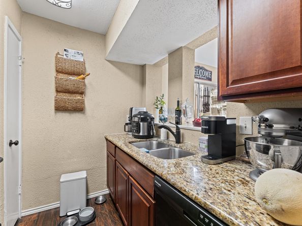 17210 Imperial Valley Drive 41, Houston TX 77060