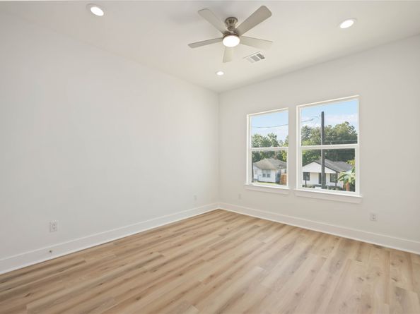 7803 Avenue E Street, Houston TX 77012