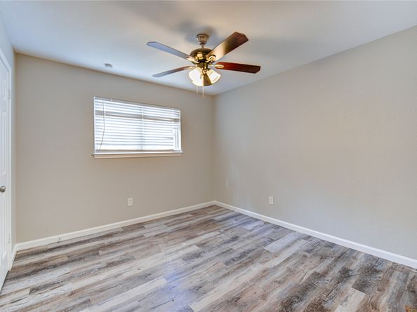 6430 Pirtlewood Circle, Houston TX 77088