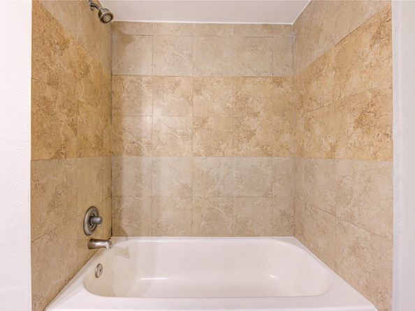 6430 Pirtlewood Circle, Houston TX 77088