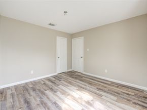 6430 Pirtlewood Circle, Houston TX 77088