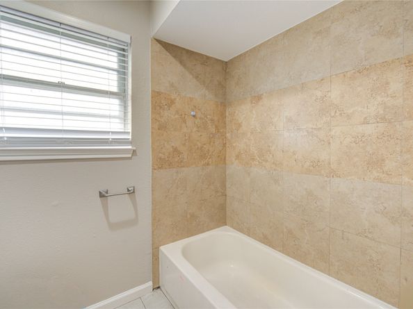 6430 Pirtlewood Circle, Houston TX 77088