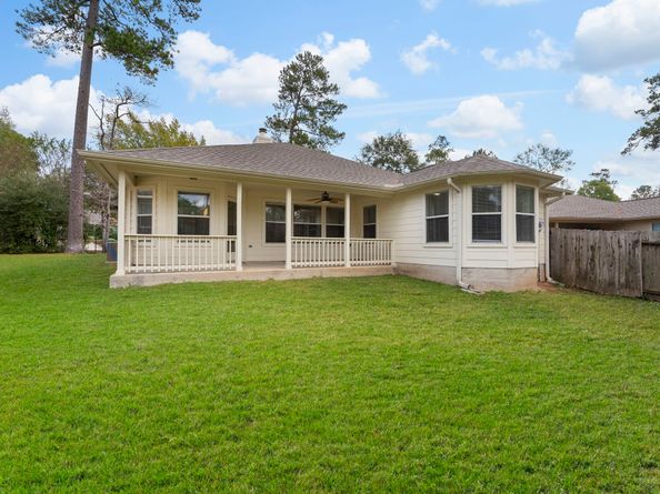 99 E Foxbriar Forest Circle, The Woodlands TX 77382