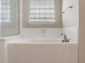 99 E Foxbriar Forest Circle, The Woodlands TX 77382