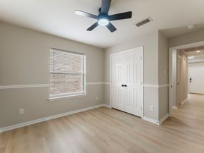 99 E Foxbriar Forest Circle, The Woodlands TX 77382