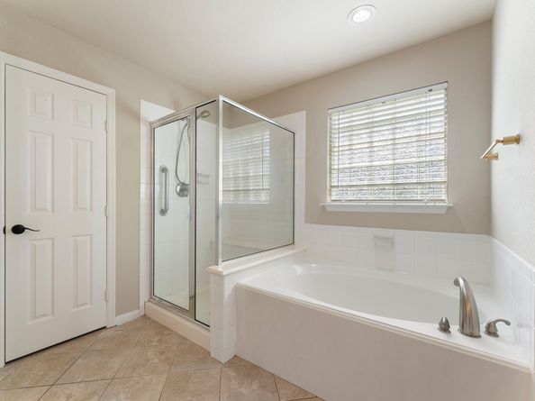 99 E Foxbriar Forest Circle, The Woodlands TX 77382