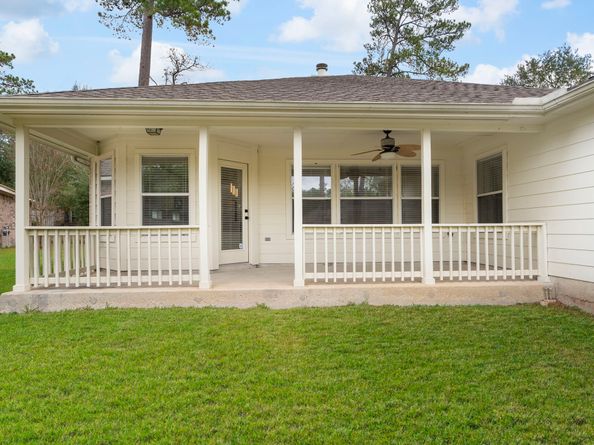 99 E Foxbriar Forest Circle, The Woodlands TX 77382