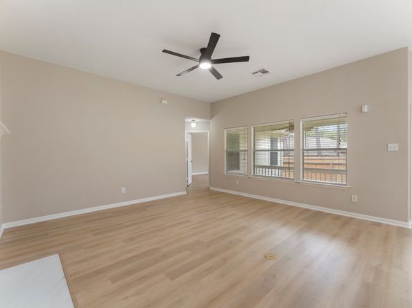 99 E Foxbriar Forest Circle, The Woodlands TX 77382