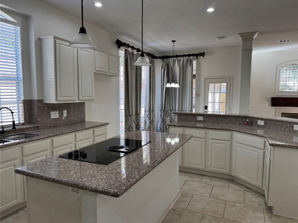 3802 Canary Grass Lane, Houston TX 77059