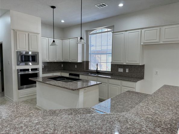 3802 Canary Grass Lane, Houston TX 77059