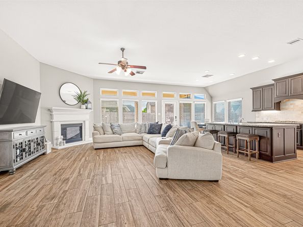 9202 Holloway Cliff Lane, Cypress TX 77433