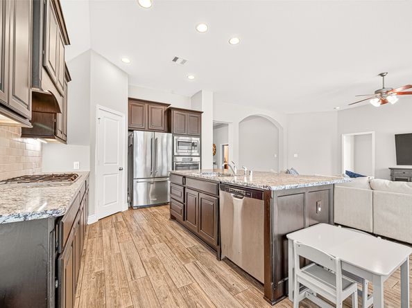 9202 Holloway Cliff Lane, Cypress TX 77433