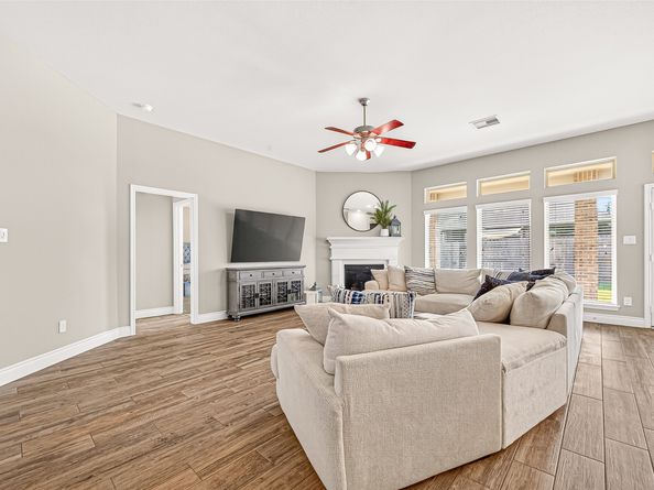 9202 Holloway Cliff Lane, Cypress TX 77433