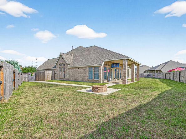 9202 Holloway Cliff Lane, Cypress TX 77433