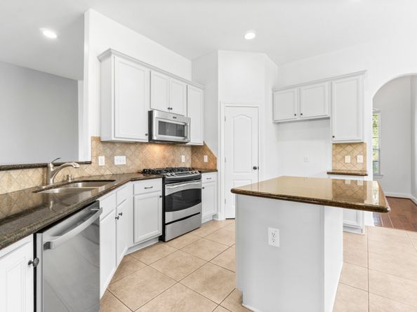 7 Fraiser Fir Place, Spring TX 77389