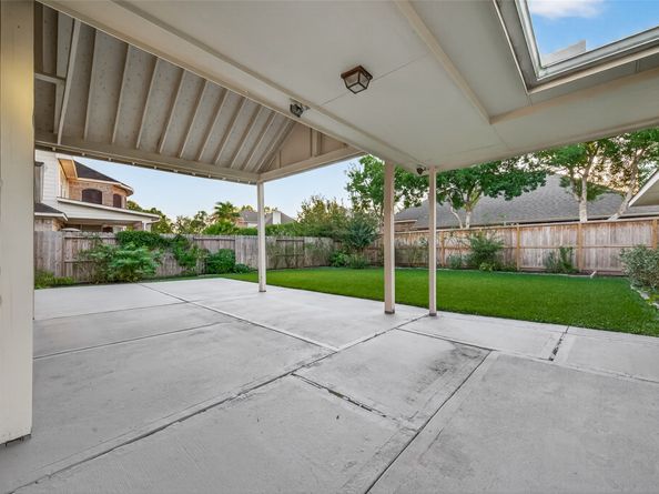 4802 N Pine Brook Way, Houston TX 77059