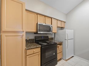 8055 Cambridge Street 20, Houston TX 77054