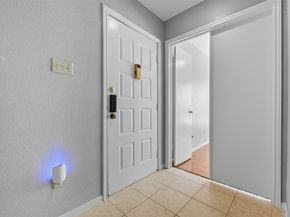 8055 Cambridge Street 20, Houston TX 77054