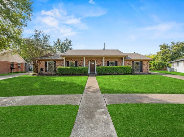 6031 Mcknight Street, Houston TX 77035