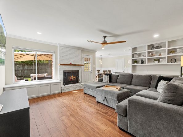 6031 Mcknight Street, Houston TX 77035