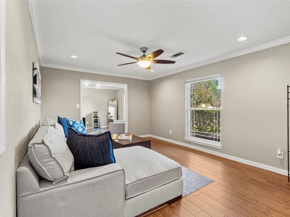 6031 Mcknight Street, Houston TX 77035