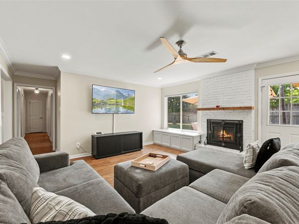 6031 Mcknight Street, Houston TX 77035