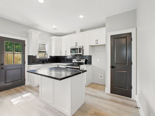 4719 Mallow Street, Houston TX 77033