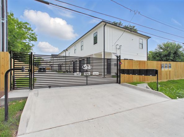 4719 Mallow Street, Houston TX 77033