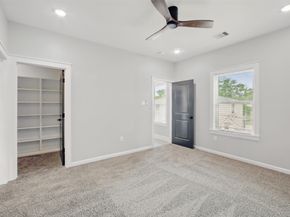 4719 Mallow Street, Houston TX 77033