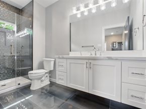 4719 Mallow Street, Houston TX 77033