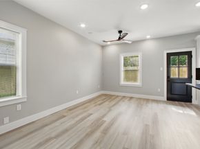 4719 Mallow Street, Houston TX 77033