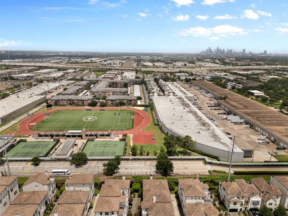 1156 Mosaico Lane, Houston TX 77055