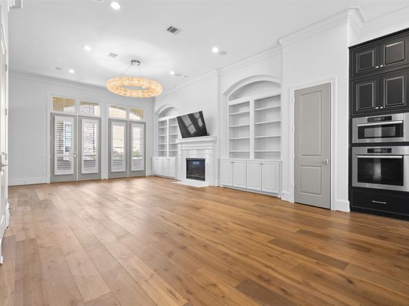 1156 Mosaico Lane, Houston TX 77055