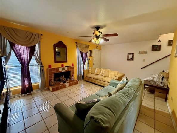 2110 Wilcrest Drive 101, Houston TX 77042