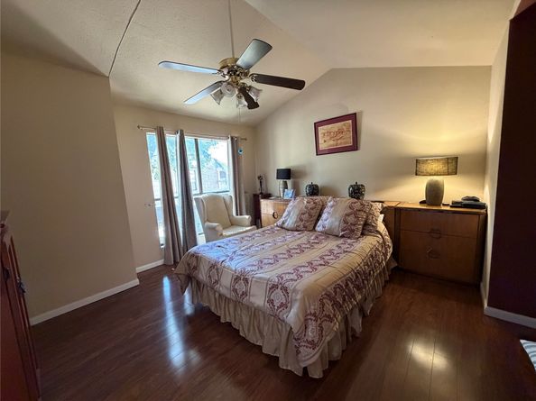 2110 Wilcrest Drive 101, Houston TX 77042