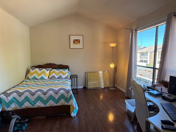 2110 Wilcrest Drive 101, Houston TX 77042