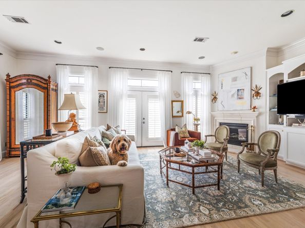 1956 Vermont Street, Houston TX 77019