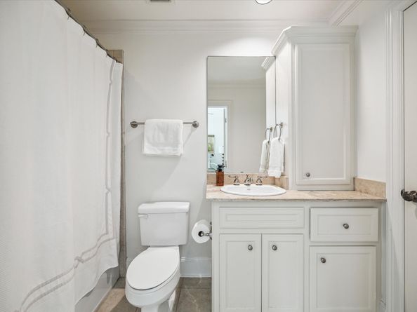 1956 Vermont Street, Houston TX 77019