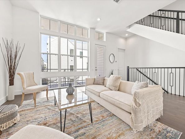 2855 Decker Place, Houston TX 77003