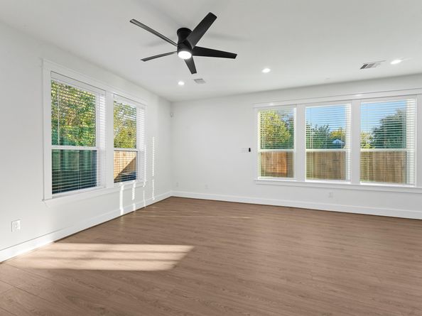 4208 Castor B, Houston TX 77022