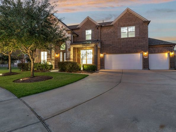 15807 Cooper Creek Court, Houston TX 77044