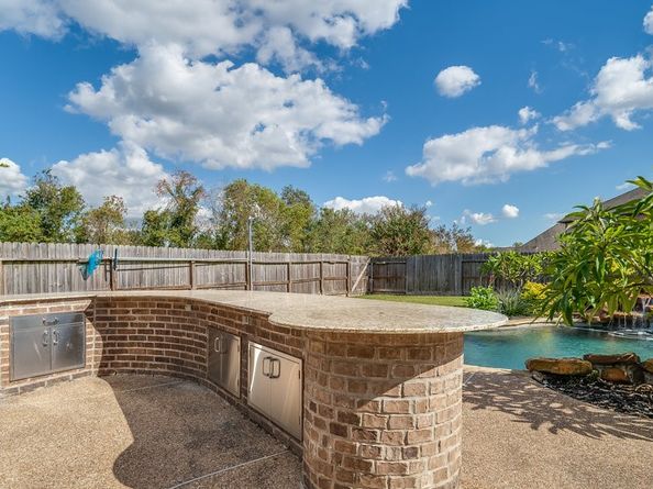 15807 Cooper Creek Court, Houston TX 77044