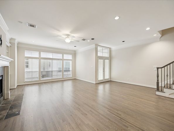 633 Hartman Street, Houston TX 77007